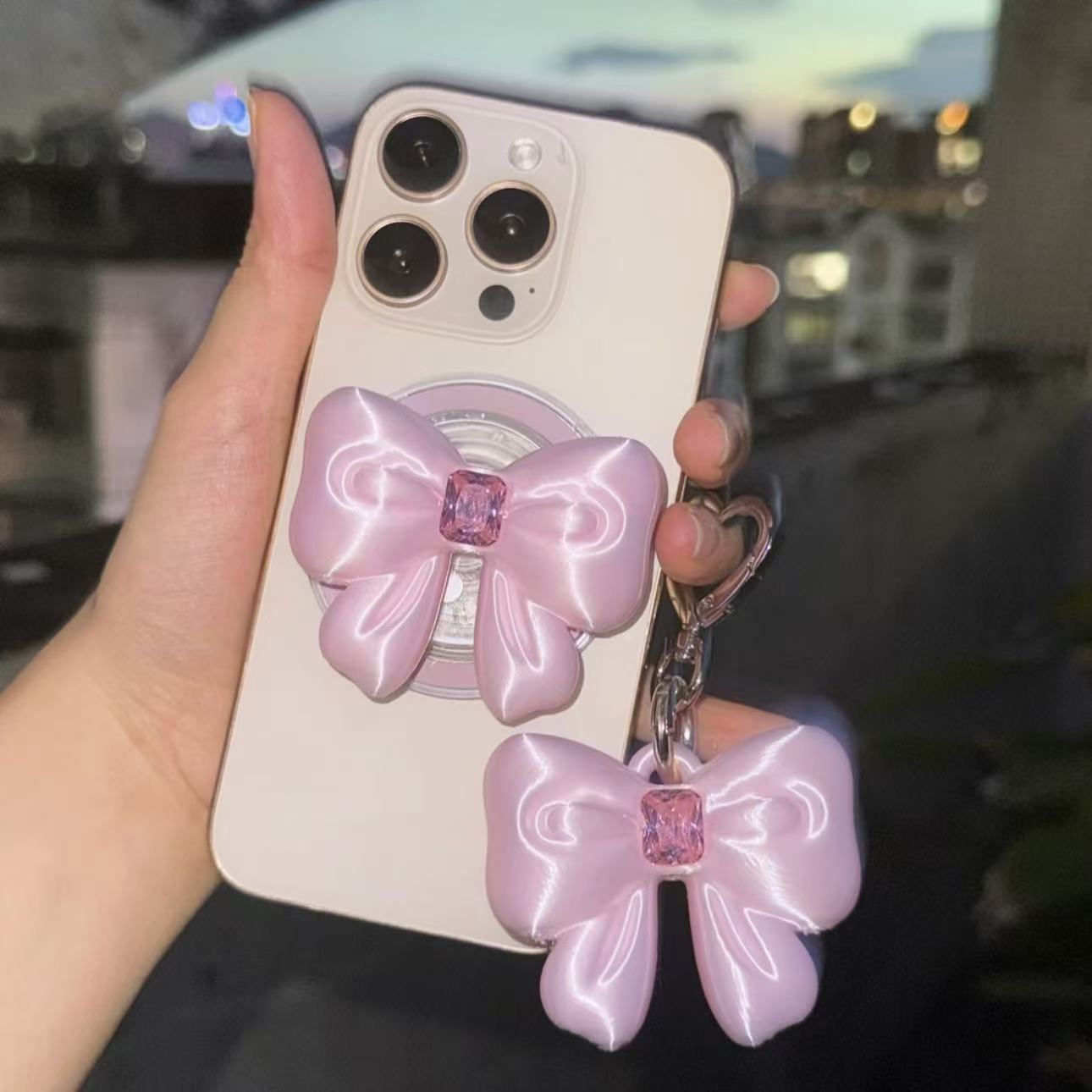 GlamBows — Where Elegance Meets Grip